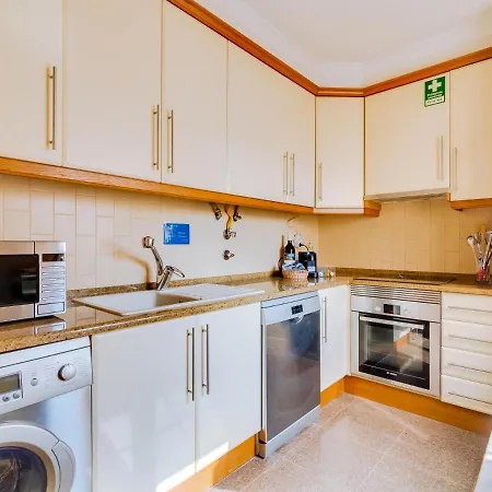 Al - Terrace Penthouse Apartment
