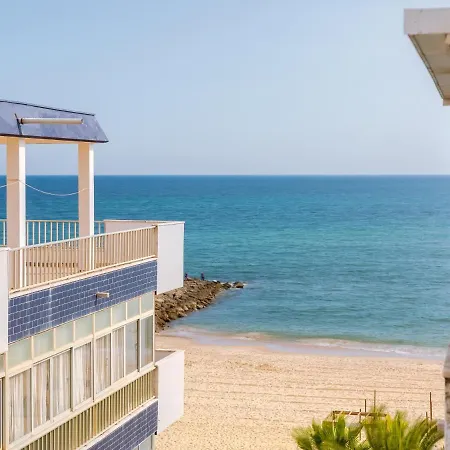 Al - Terrace Penthouse