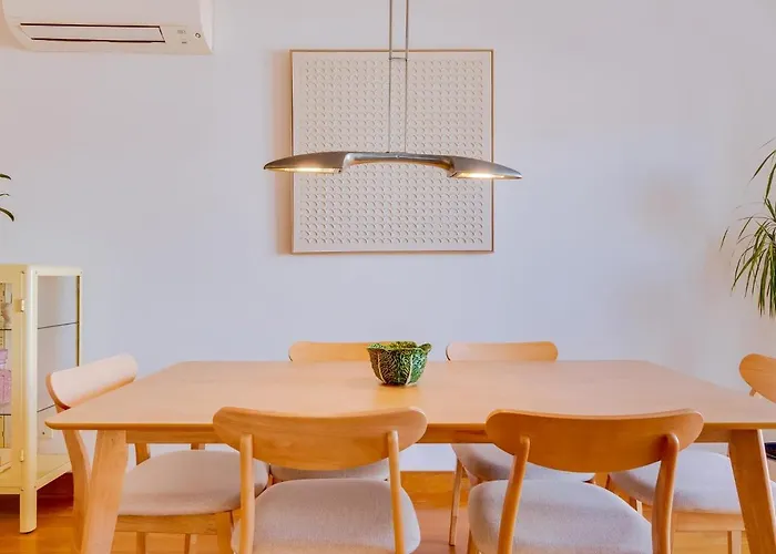 Al - Terrace Penthouse Apartment